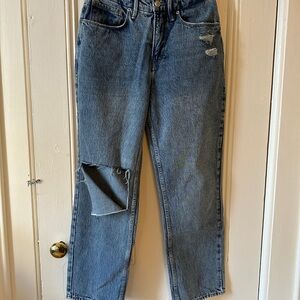 Good American Classic Denim Butt-flattering jeans